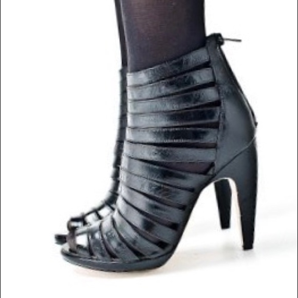 Dolce Vita Chastity Patent Destroyer Heels